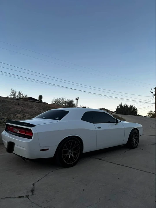 2014 Dodge Challenger 3rd Gen - Image 6 of 10