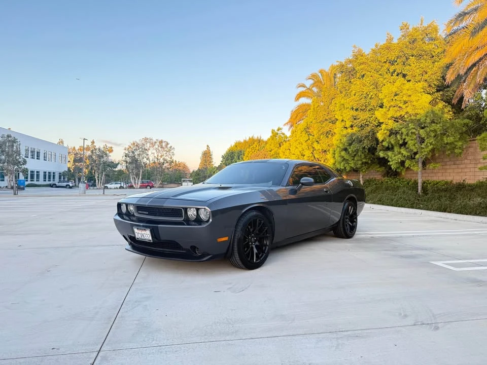 2014 Dodge Challenger 3rd Gen - Image 9 of 13