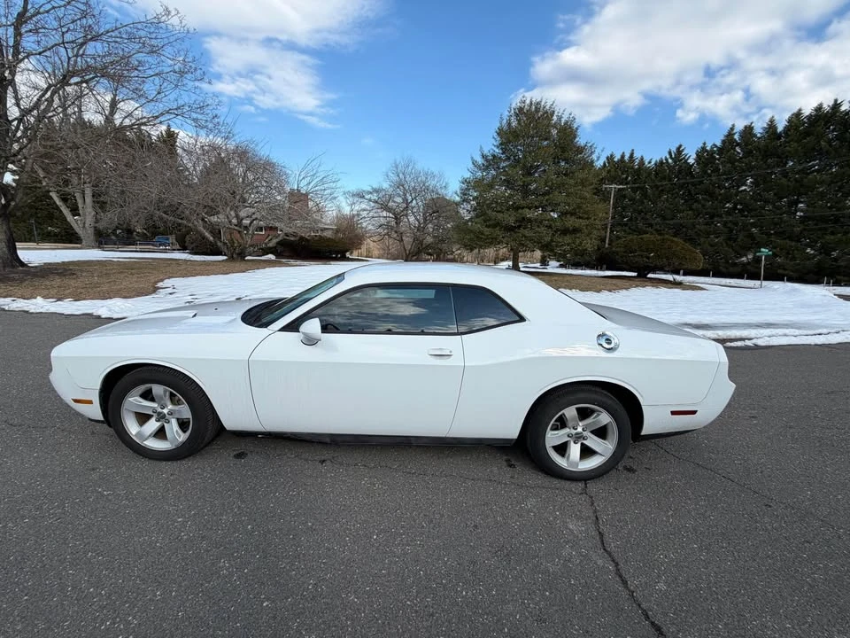 2014 Dodge Challenger 3rd Gen - Image 13 of 16