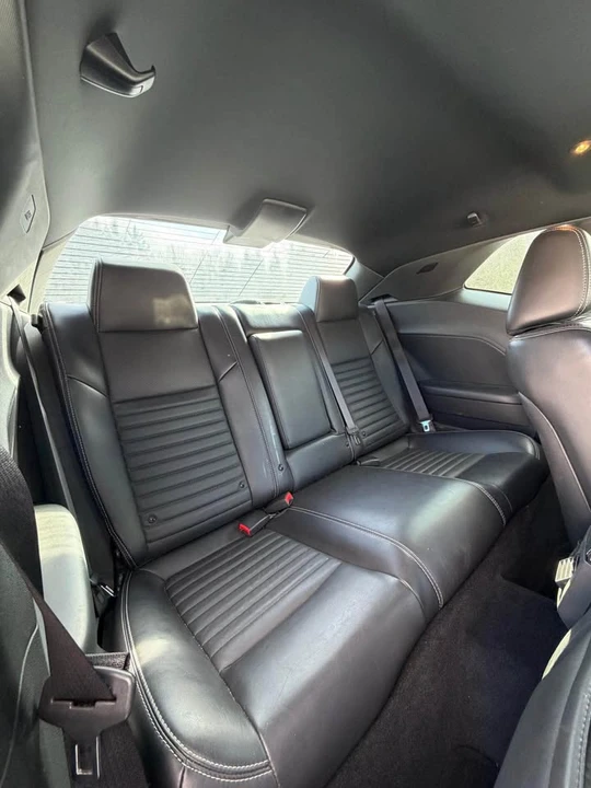 2014 Dodge Challenger 3rd Gen - Image 9 of 16