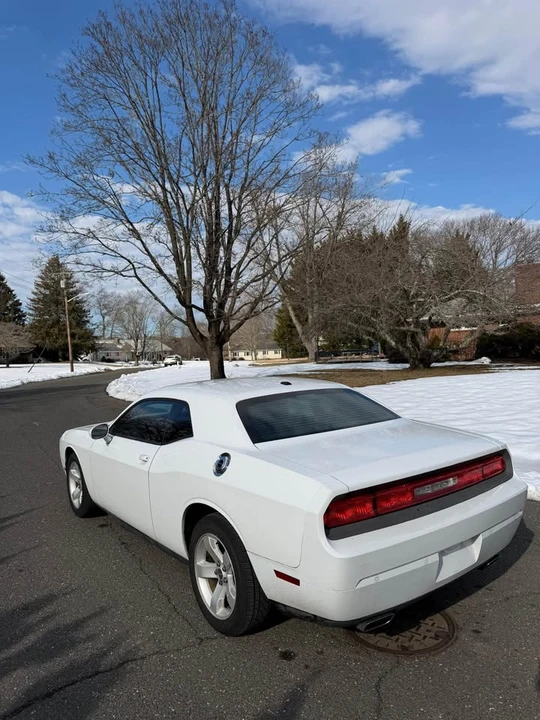 2014 Dodge Challenger 3rd Gen - Image 4 of 16
