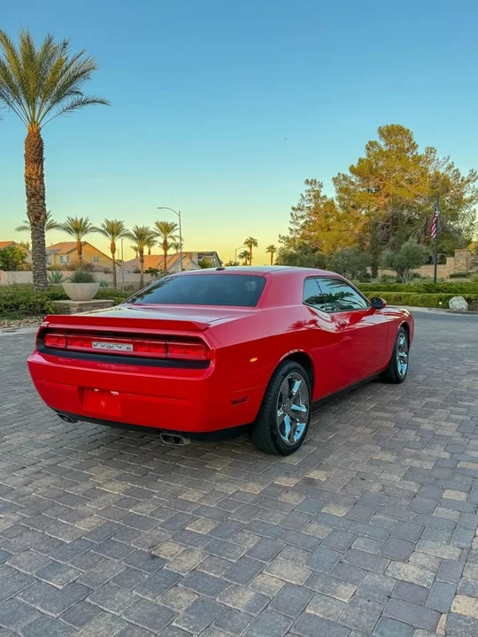 2014 Dodge Challenger 3rd Gen - Image 16 of 20