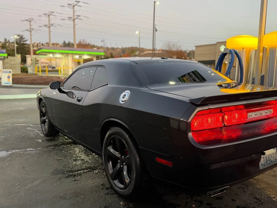 2014 Dodge Challenger 3rd Gen - Image 9 of 20