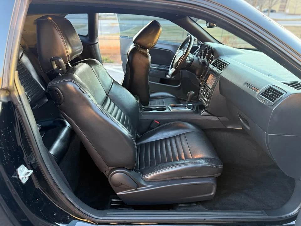 2014 Dodge Challenger 3rd Gen - Image 13 of 15