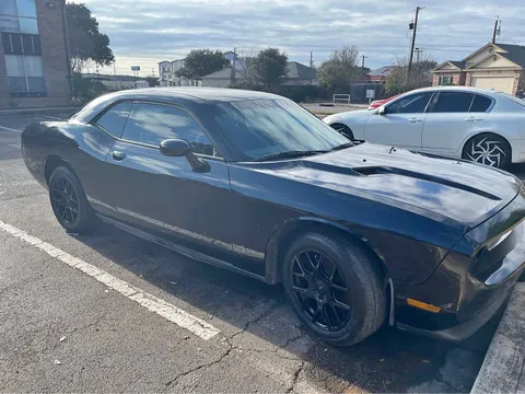 2014 Dodge Challenger SXT Plus Coupe