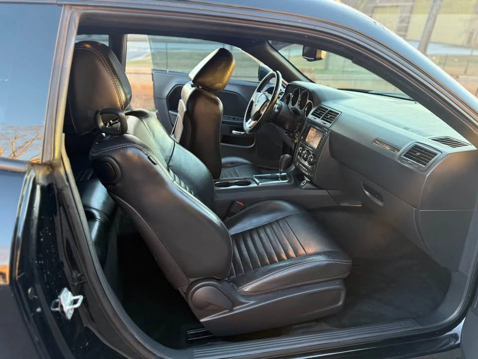 2014 Dodge Challenger 3rd Gen - Image 12 of 15