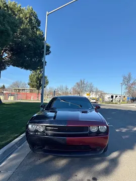2014 Dodge Challenger SXT Plus