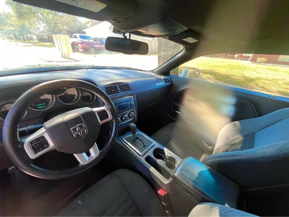 2014 Dodge Challenger 3rd Gen - Image 9 of 13