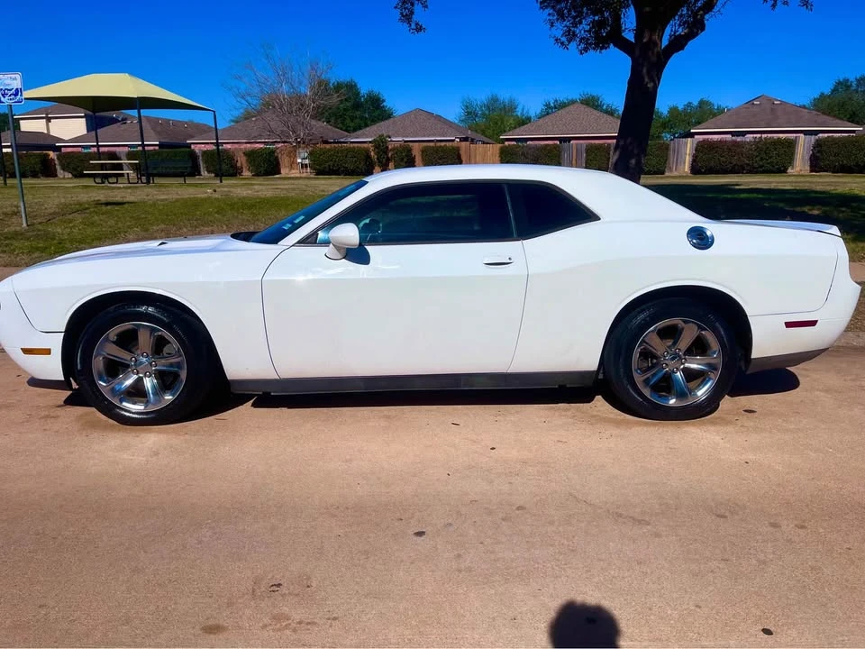 2014 Dodge Challenger 3rd Gen - Image 5 of 13