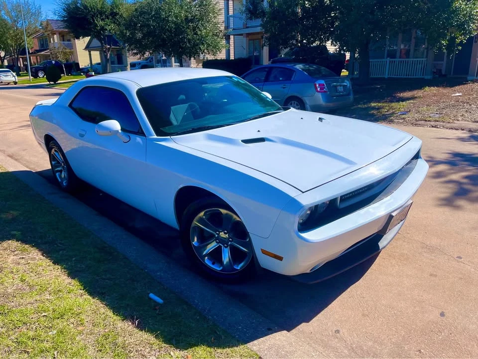 2014 Dodge Challenger 3rd Gen - Image 8 of 13