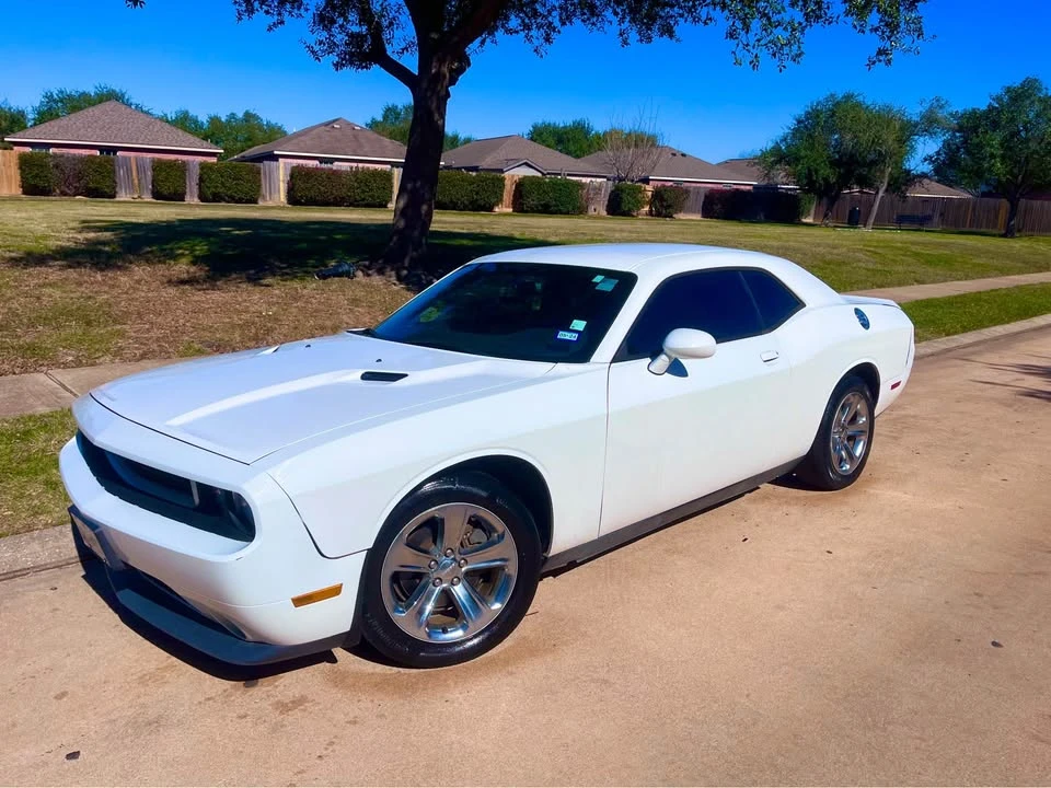 2014 Dodge Challenger 3rd Gen - Image 4 of 13