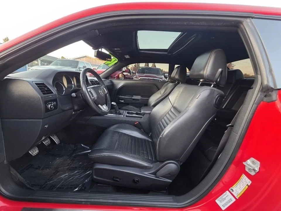 2014 Dodge Challenger 3rd Gen - Image 9 of 15