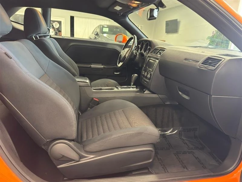 2014 Dodge Challenger 3rd Gen - Image 16 of 19