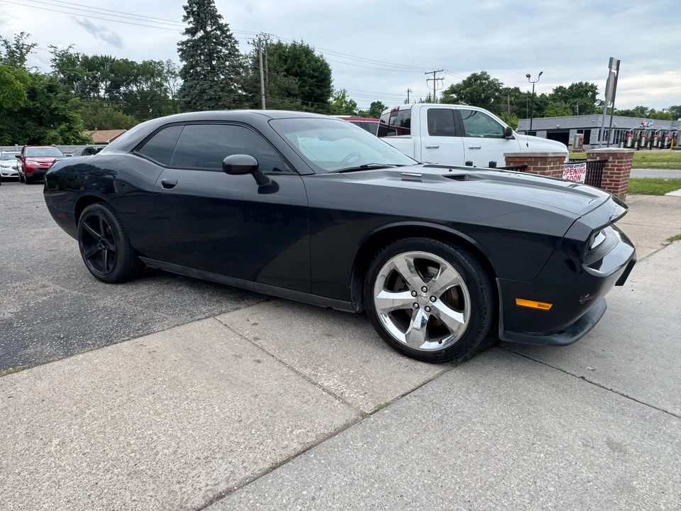 2014 Dodge Challenger 3rd Gen - Image 3 of 8