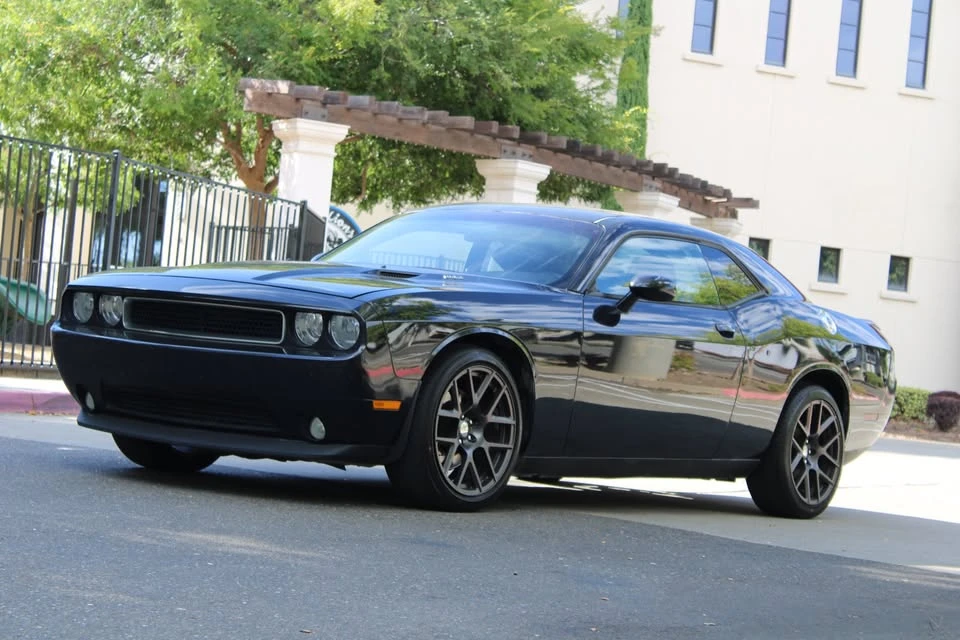 2014 Dodge Challenger 3rd Gen - Image 15 of 17