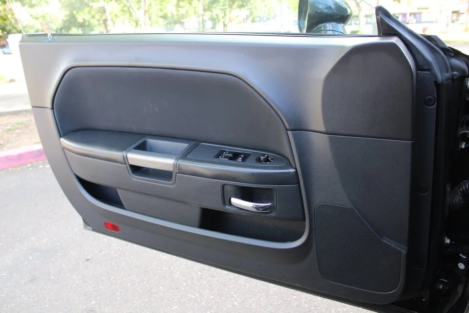 2014 Dodge Challenger 3rd Gen - Image 8 of 17