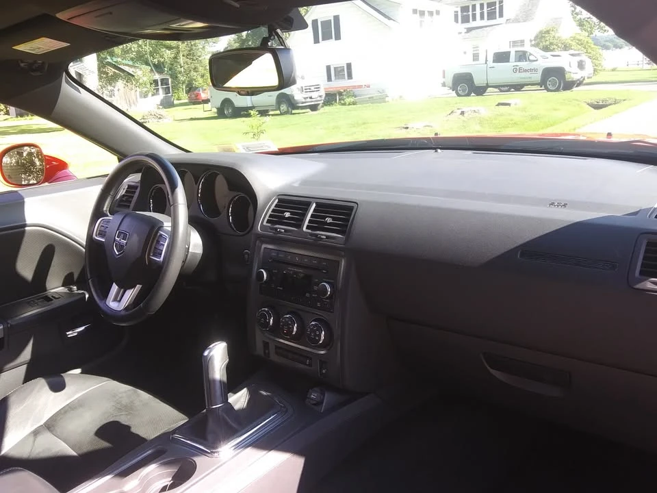 2014 Dodge Challenger 3rd Gen - Image 15 of 18