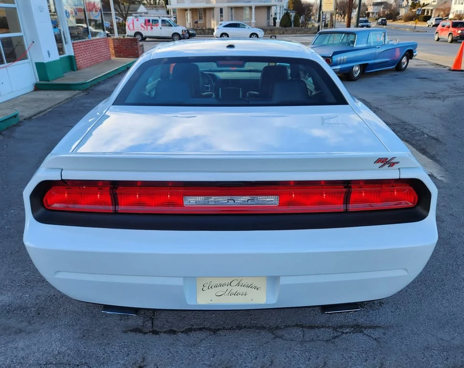 2014 Dodge Challenger 3rd Gen - Image 9 of 20