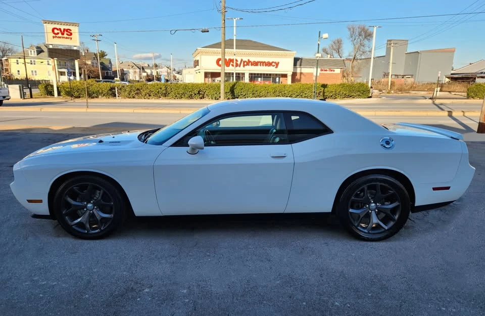 2014 Dodge Challenger 3rd Gen - Image 11 of 20