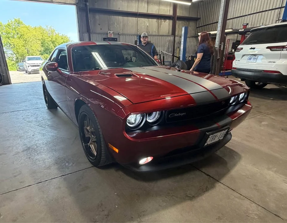 2014 Dodge Challenger 3rd Gen - Image 2 of 5
