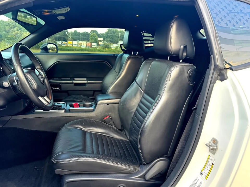 2014 Dodge Challenger 3rd Gen - Image 9 of 16