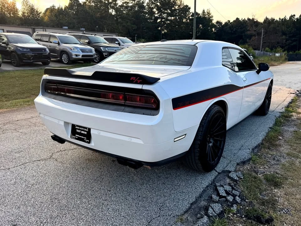 2014 Dodge Challenger 3rd Gen - Image 5 of 16