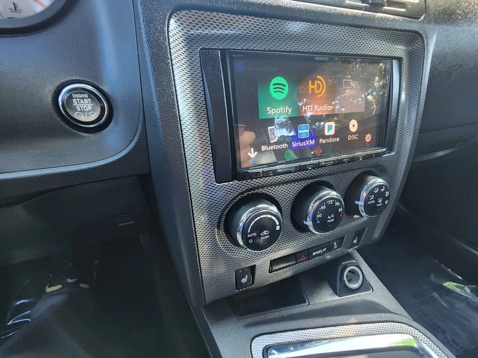 2014 Dodge Challenger 3rd Gen - Image 11 of 15