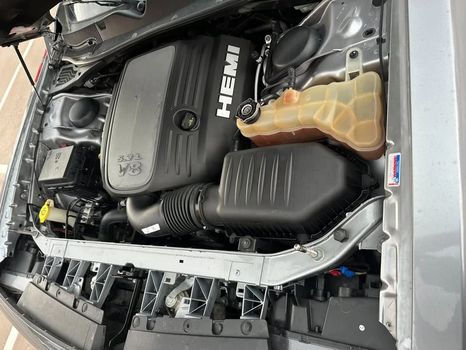 2014 Dodge Challenger 3rd Gen - Image 5 of 11
