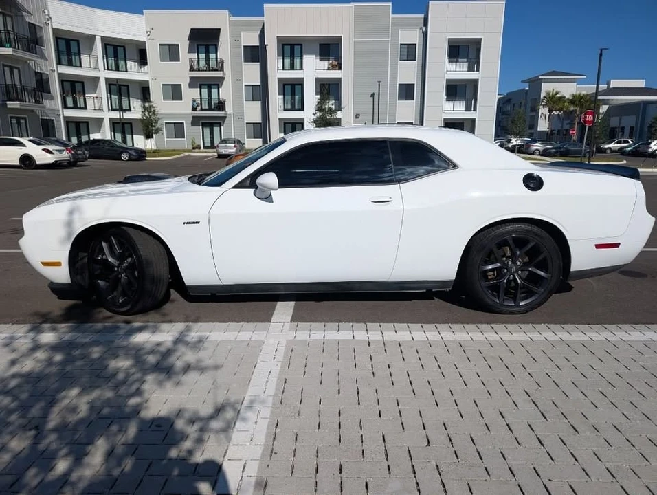 2014 Dodge Challenger 3rd Gen - Image 6 of 20