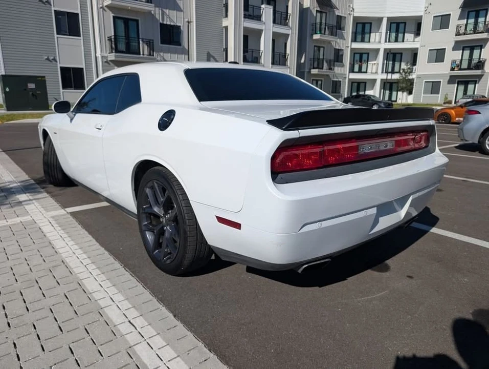 2014 Dodge Challenger 3rd Gen - Image 10 of 20
