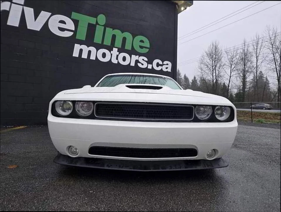 2014 Dodge Challenger SRT8 & 392 3rd Gen - Image 2 of 9