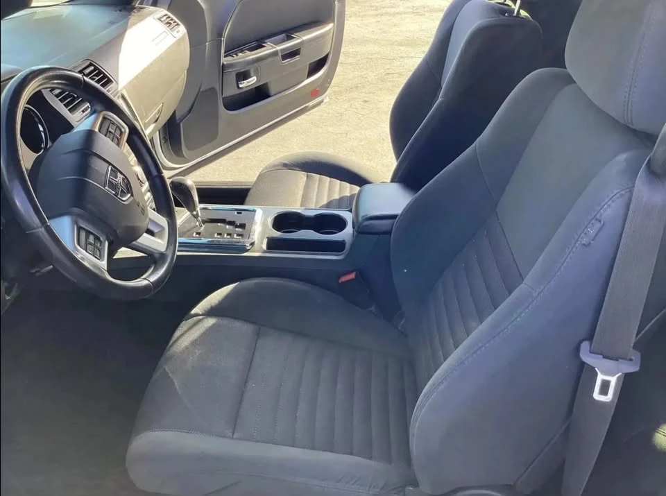 2014 Dodge Challenger 3rd Gen - Image 7 of 10