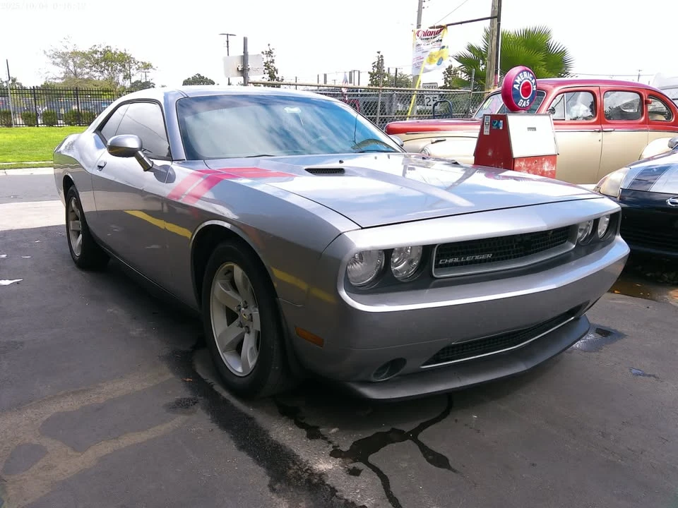 2014 Dodge Challenger 3rd Gen - Image 5 of 15