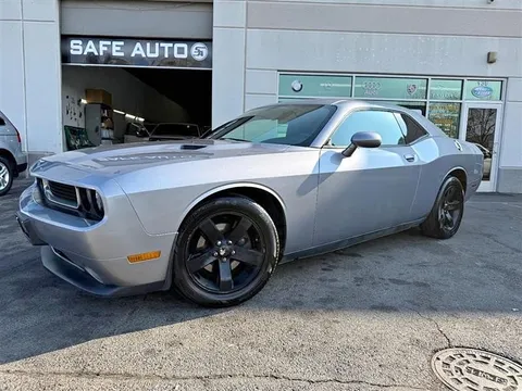 2014 Dodge Challenger SXT