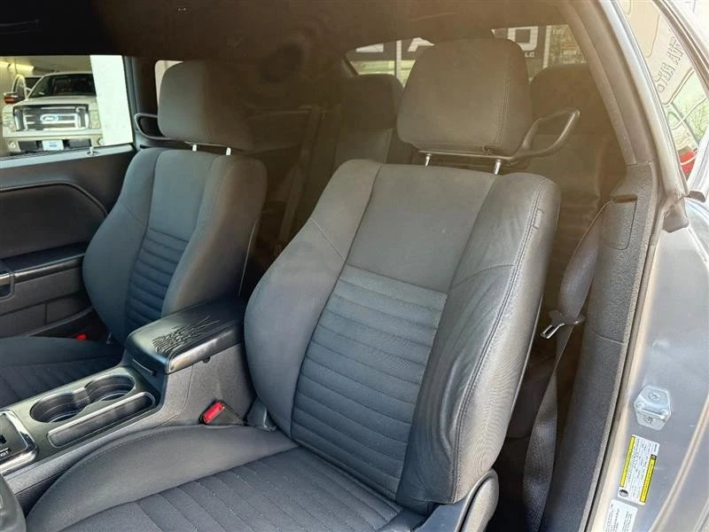 2014 Dodge Challenger 3rd Gen - Image 15 of 20
