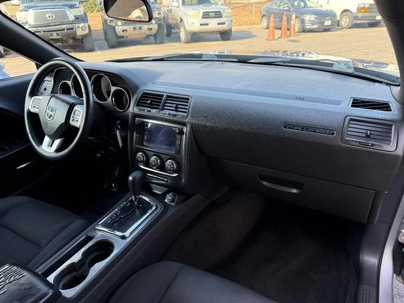2014 Dodge Challenger 3rd Gen - Image 17 of 20