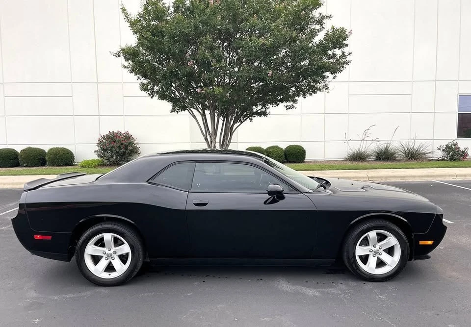 2014 Dodge Challenger 3rd Gen - Image 6 of 19