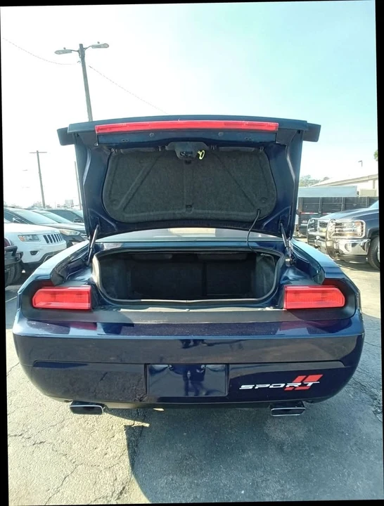 2014 Dodge Challenger 3rd Gen - Image 19 of 20