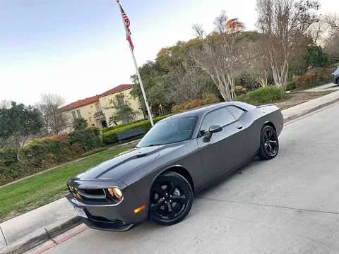 2014 Dodge Challenger SXT Plus