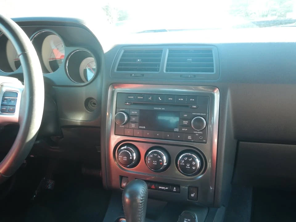 2014 Dodge Challenger 3rd Gen - Image 10 of 17