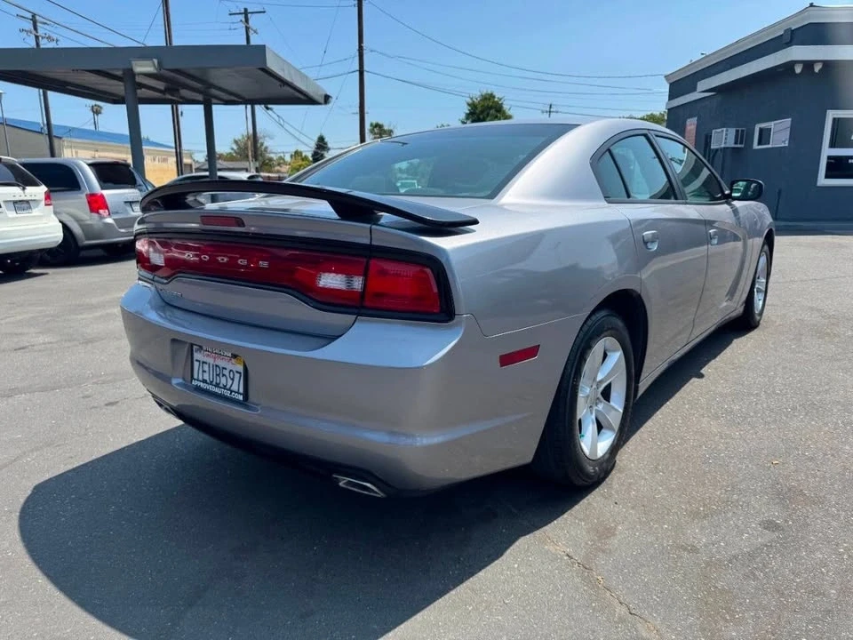 2014 Dodge Charger 7th Gen - Image 5 of 19