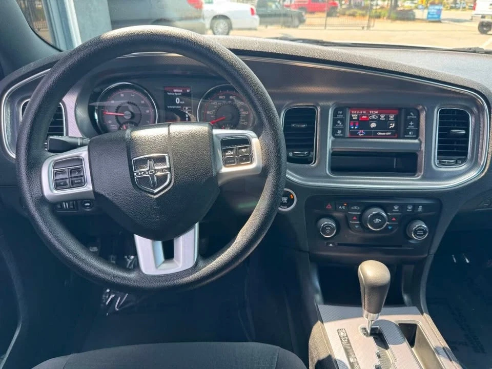 2014 Dodge Charger 7th Gen - Image 14 of 19