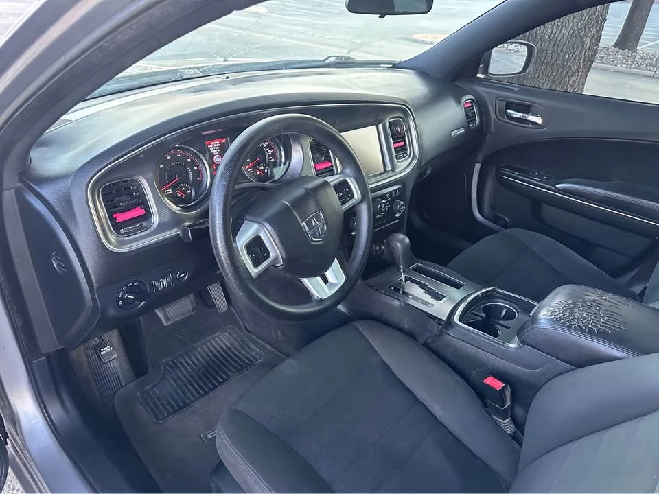 2014 Dodge Charger 7th Gen - Image 5 of 15