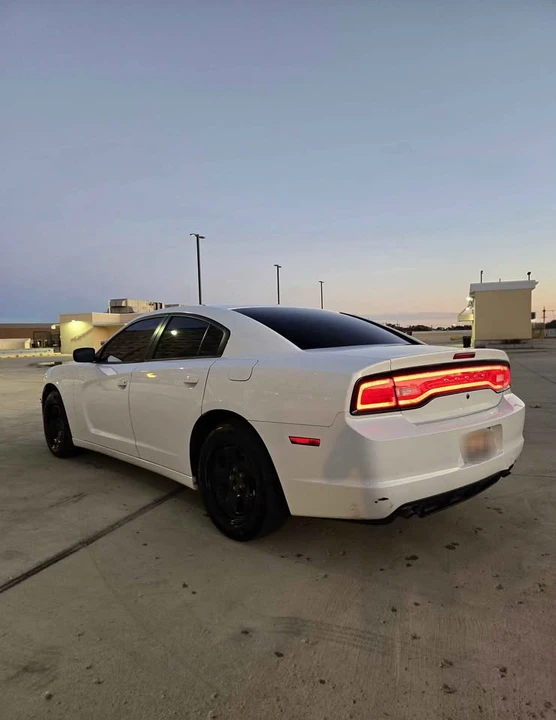 2014 Dodge Charger 7th Gen - Image 4 of 20