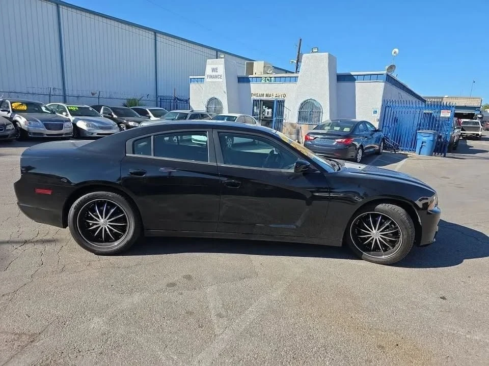 2014 Dodge Charger 7th Gen - Image 4 of 13
