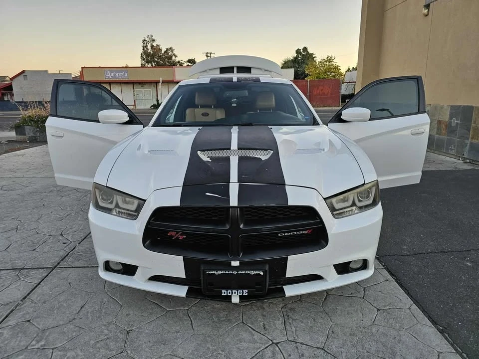 2014 Dodge Charger 7th Gen - Image 9 of 19