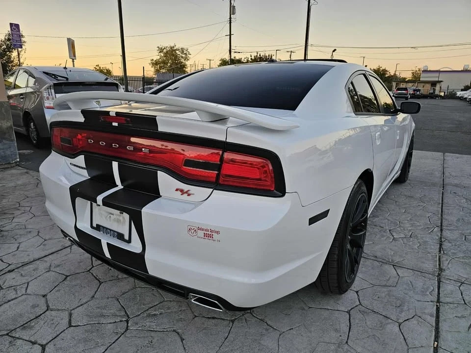 2014 Dodge Charger 7th Gen - Image 2 of 19