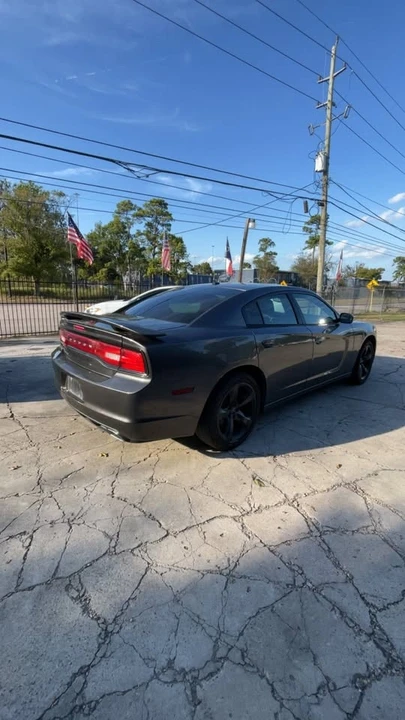2014 Dodge Charger 7th Gen - Image 15 of 17