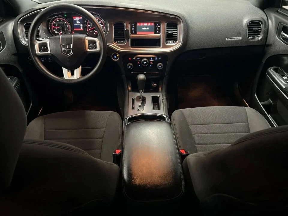 2014 Dodge Charger 7th Gen - Image 14 of 19