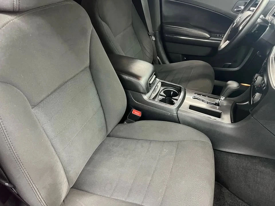 2014 Dodge Charger 7th Gen - Image 13 of 19